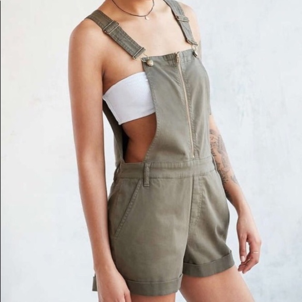 NEW Urban Outfitters Overall Shorts